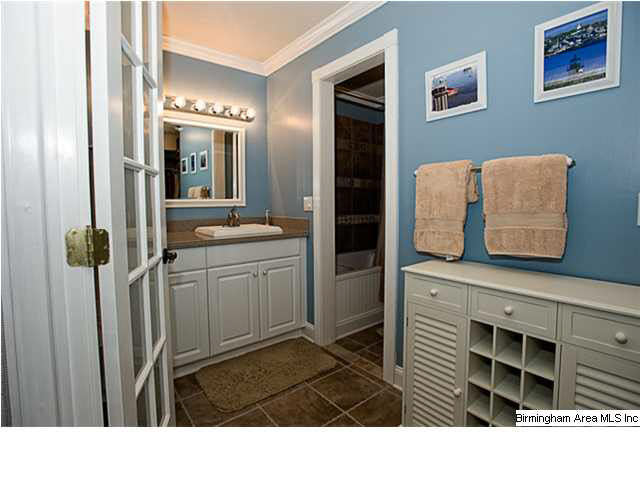 111 Paradise Isle, Unit 111 Riverside, AL 35135 - Photo 15 of 26