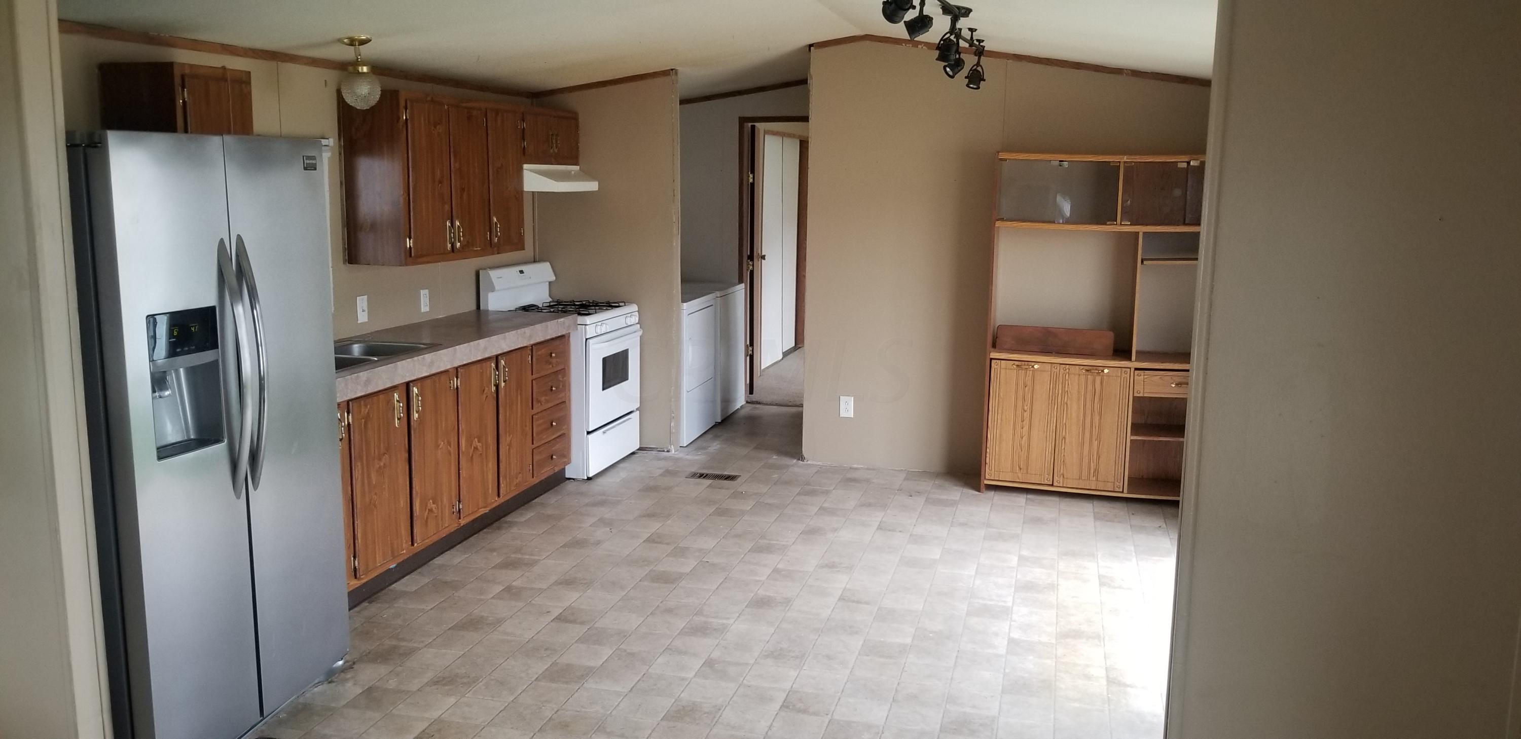 501 Michael Road Pataskala, OH 43062 - Photo 3 of 11