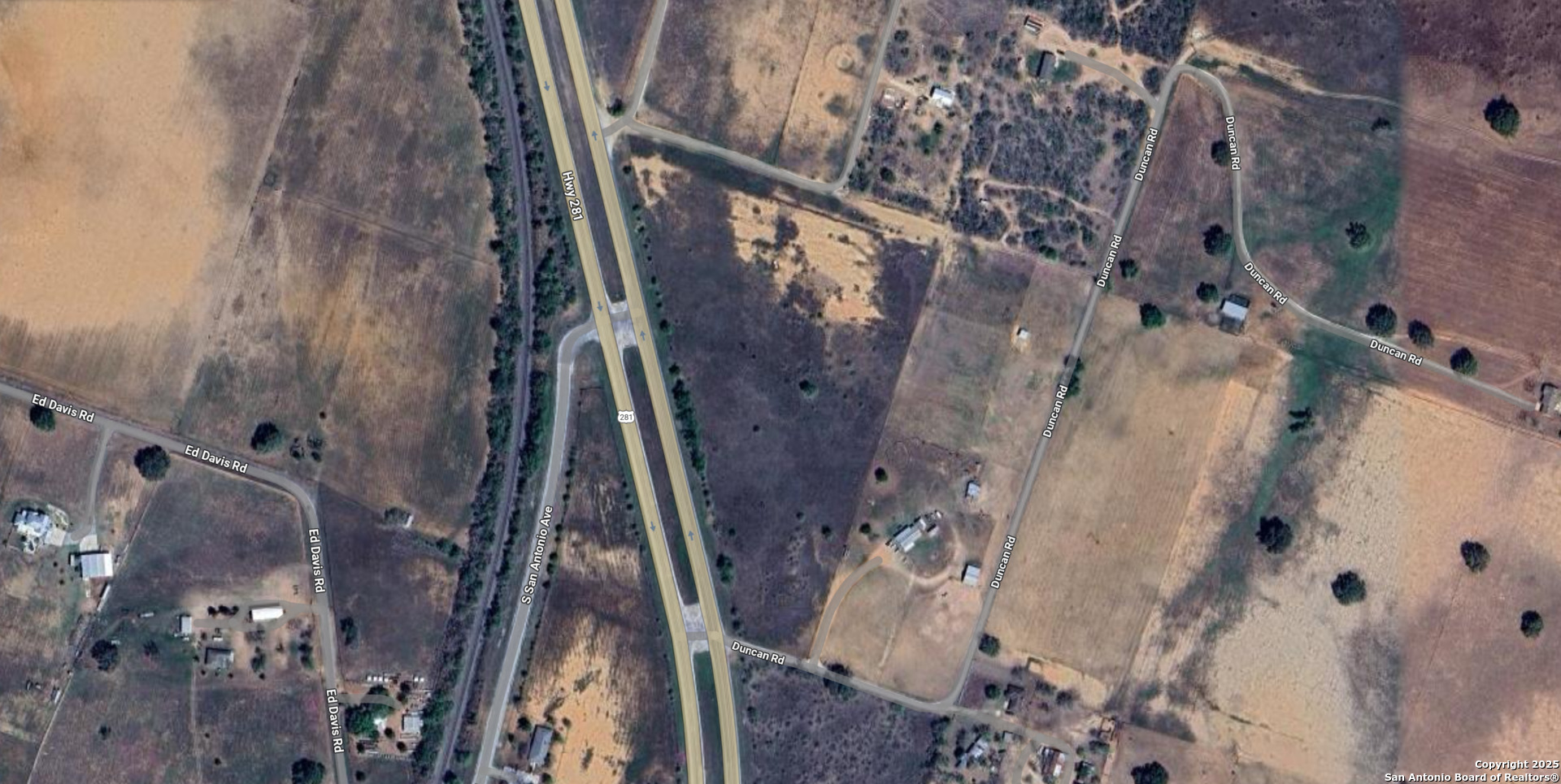 8774 Highway 281 Pleasanton, TX 78064 - Photo 13 of 14