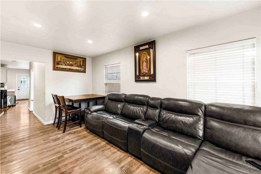 1301 West 132nd Street Compton, CA 90222 - Photo 9 of 17 Living Room
(Digitally altered)