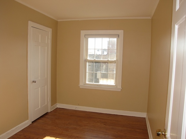 6415 Drake Avenue, Unit 6415 Lincolnwood, IL 60712 - Photo 8 of 12