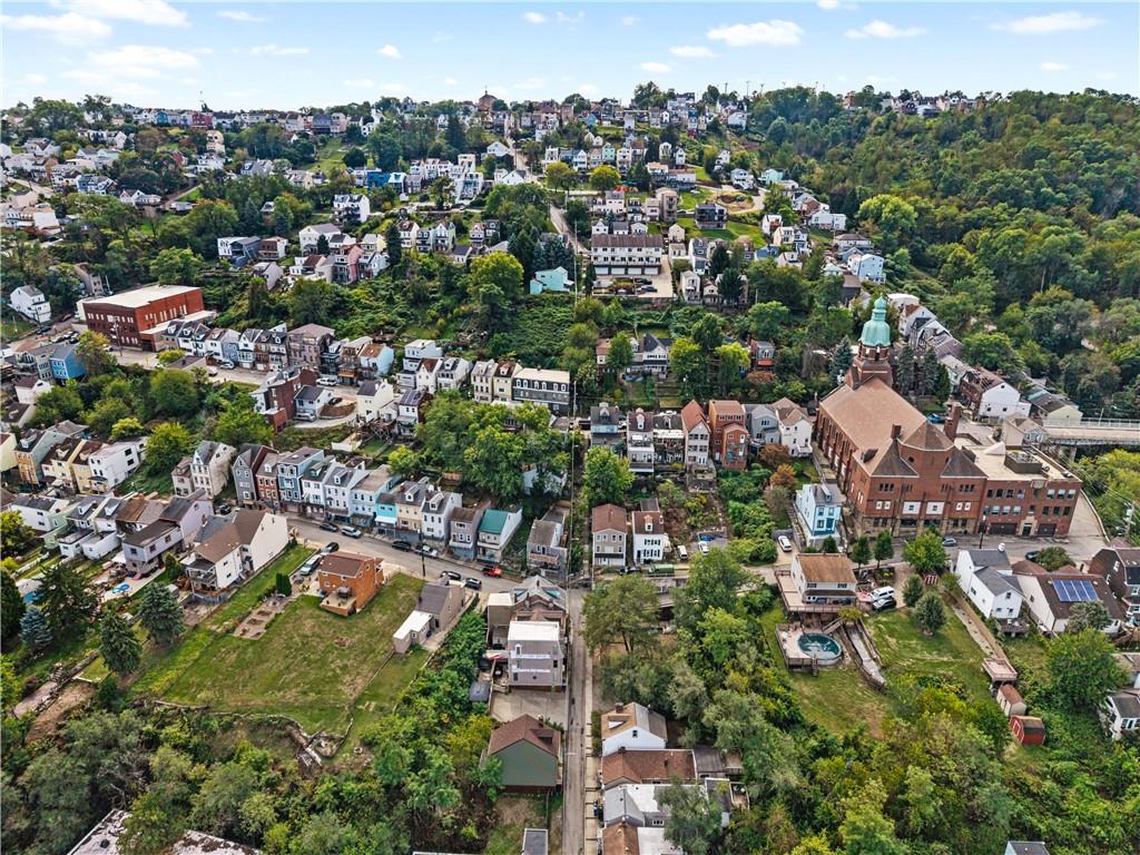 22 Eleanor Street Pittsburgh, PA 15203 - Photo 29 of 36 a view of a city