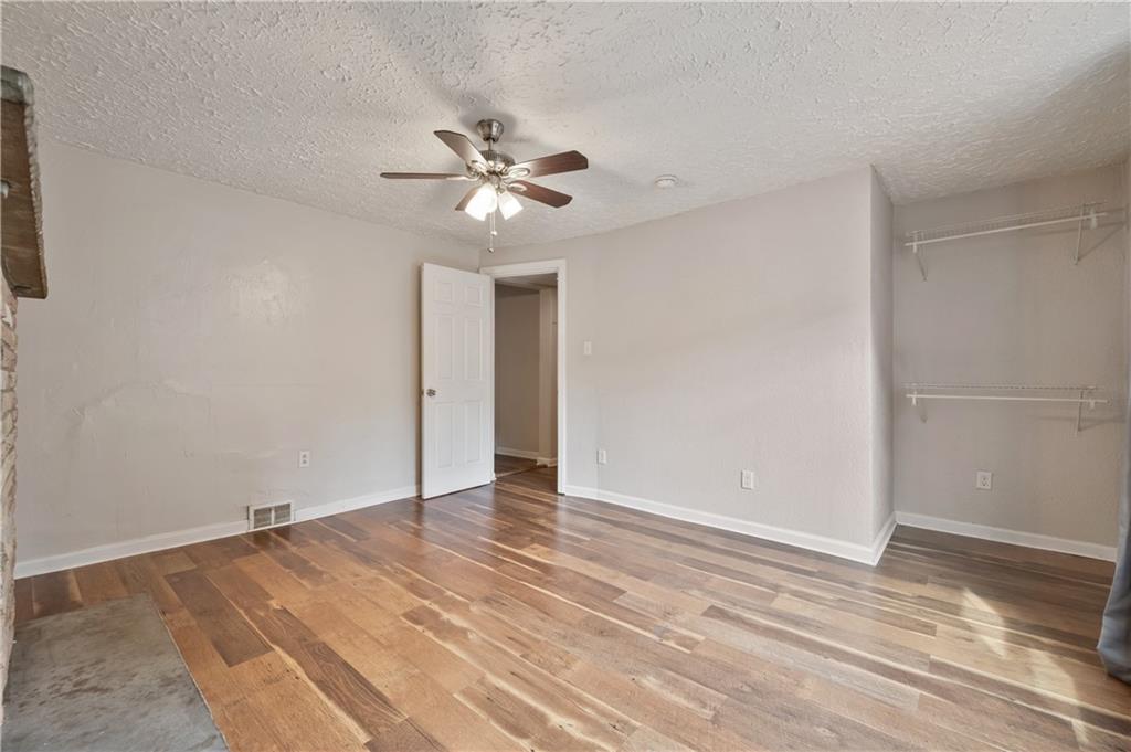 22 Eleanor Street Pittsburgh, PA 15203 - Photo 10 of 36 a view of empty room with wooden floor