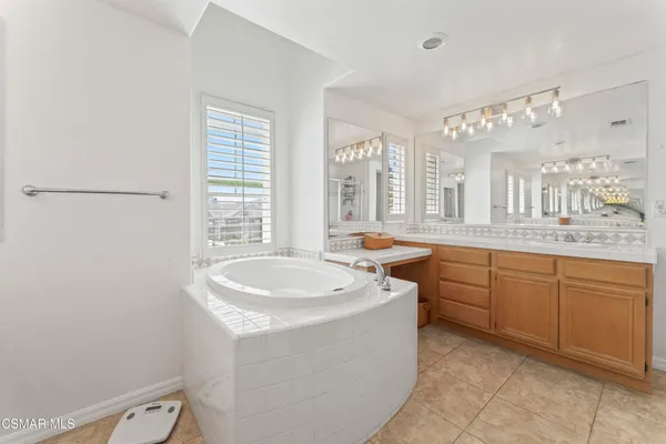 $1,199,000 | 21815 Denise Lane, Saugus, CA 91390