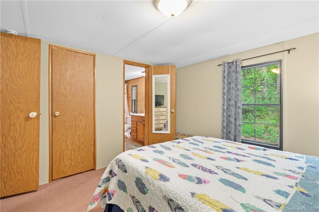 87 Middle Ridge Road Brevard, NC 28712 - Photo 16 of 22 Gallery Image 16