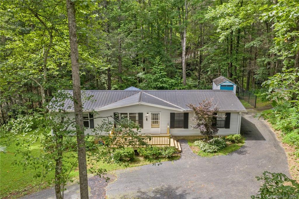 87 Middle Ridge Road Brevard, NC 28712 - Photo 3 of 22 Gallery Image 3