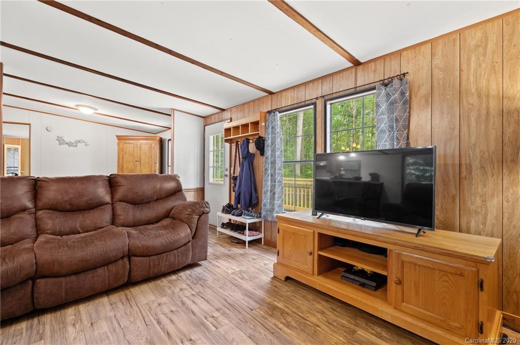87 Middle Ridge Road Brevard, NC 28712 - Photo 6 of 22 Gallery Image 6