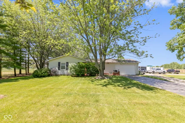 $425,000 | 8440 East 216th Street, Cicero, IN 46034