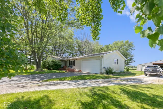 $425,000 | 8440 East 216th Street, Cicero, IN 46034