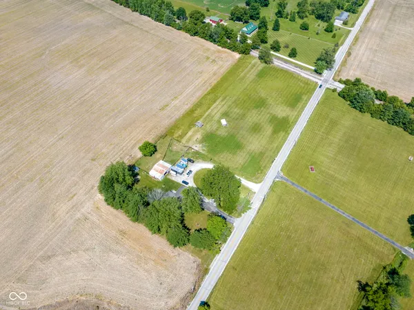 $425,000 | 8440 East 216th Street, Cicero, IN 46034