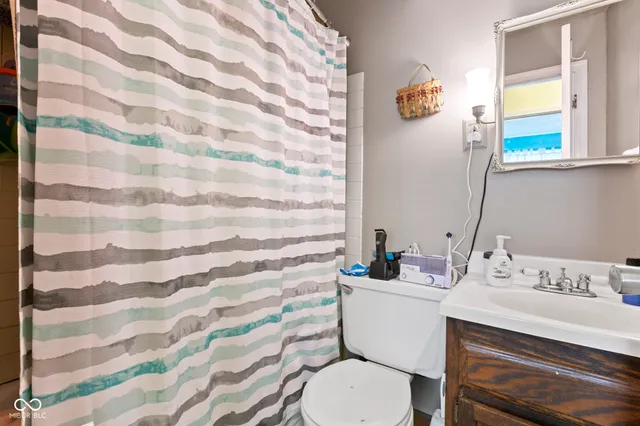 $425,000 | 8440 East 216th Street, Cicero, IN 46034