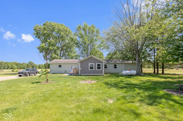 $425,000 | 8440 East 216th Street, Cicero, IN 46034