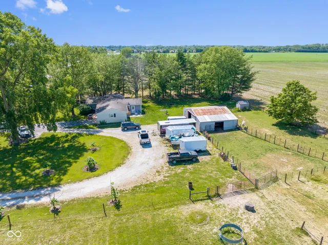 $425,000 | 8440 East 216th Street, Cicero, IN 46034