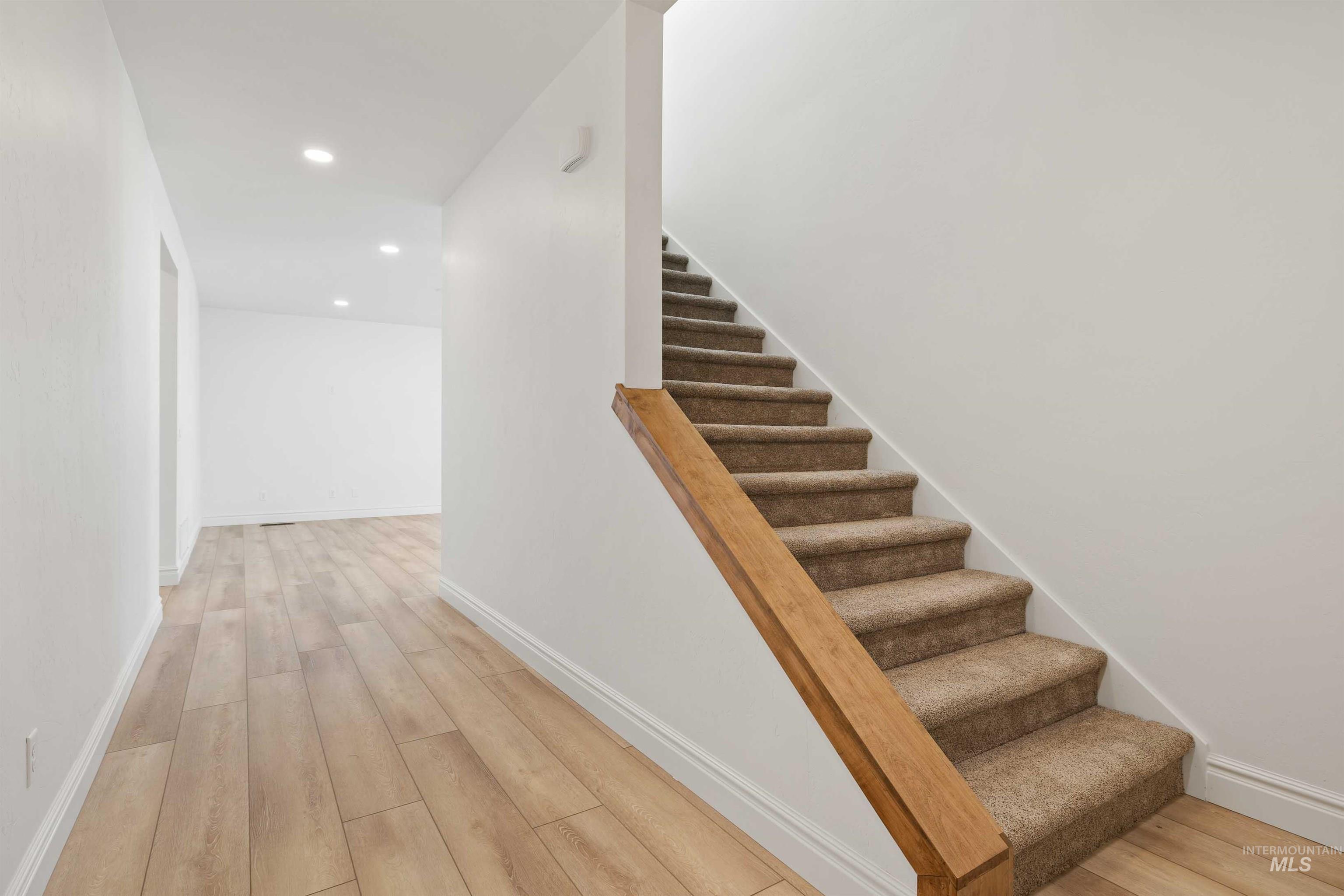 866 Quartz Road Kimberly, ID 83341 - Photo 2 of 25