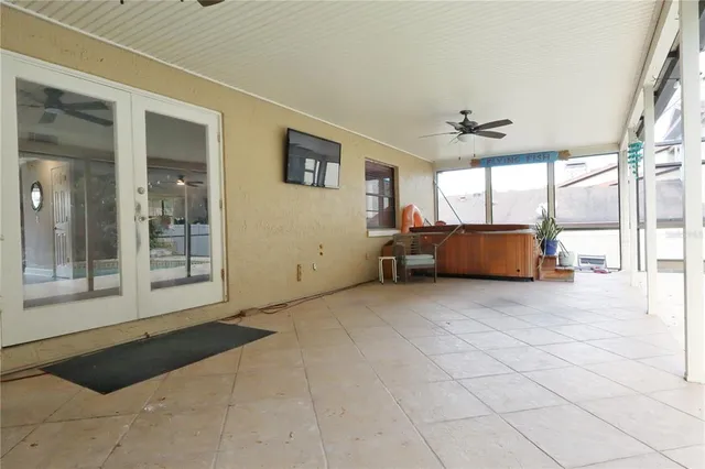 a view of a large window with an outdoor space