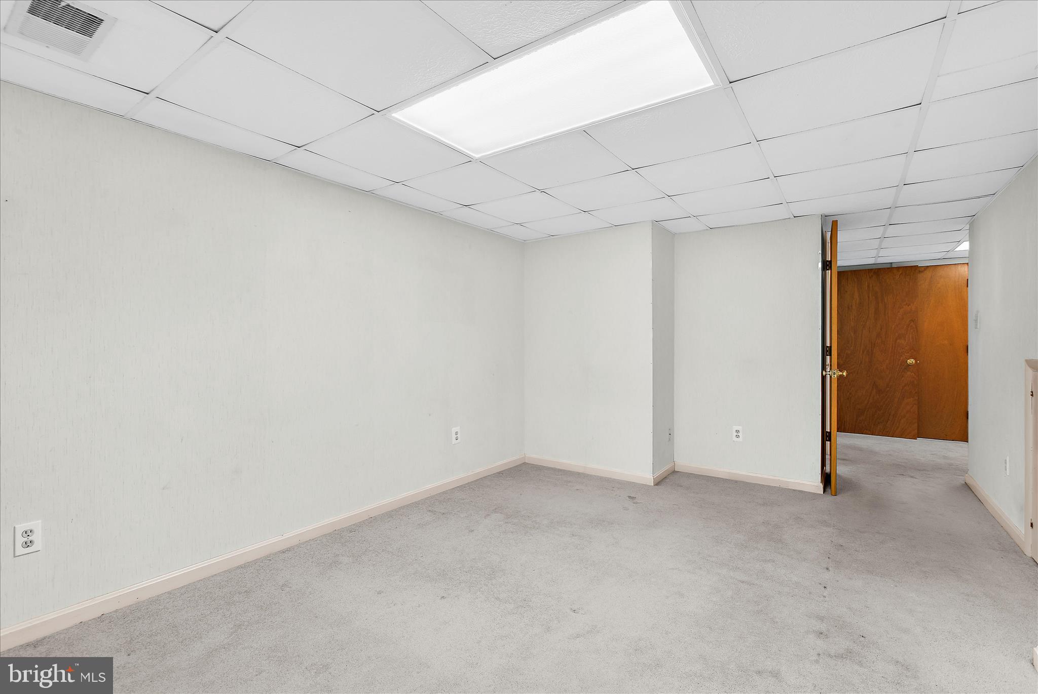1458 Farmcrest Way Silver Spring, MD 20905 - Photo 26 of 38 Gallery Image 26