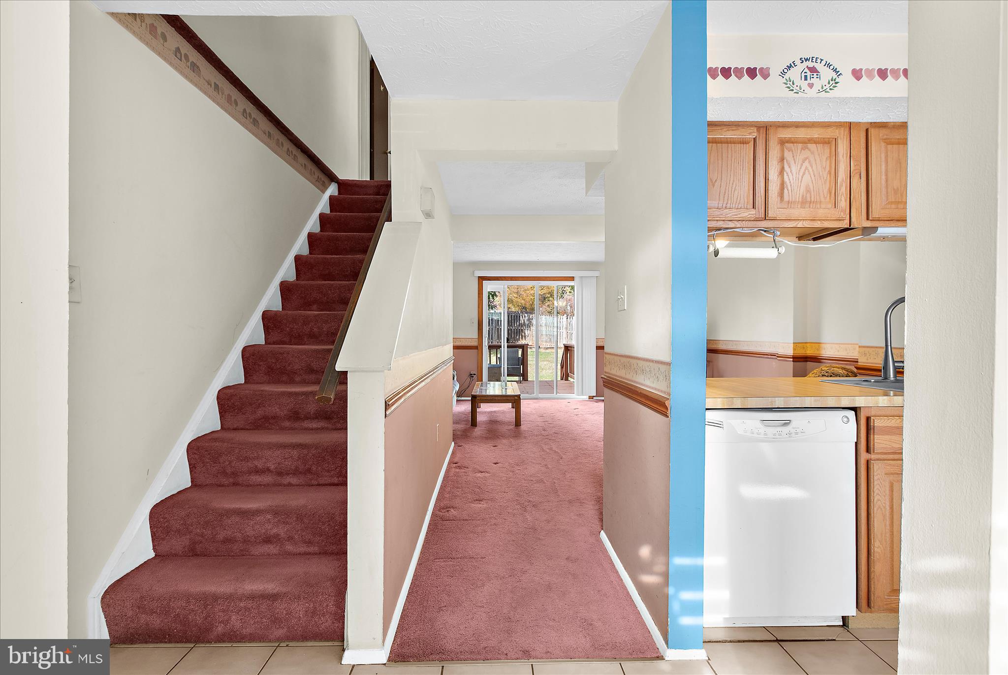 1458 Farmcrest Way Silver Spring, MD 20905 - Photo 5 of 38 Gallery Image 5