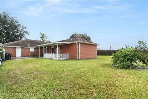 $259,900 | 8320 Sabre Drive, Chalmette, LA 70043