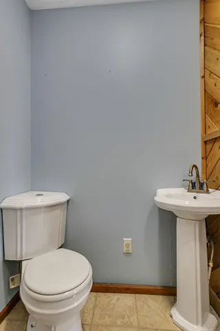 $279,900 | 17591 Upper Spunk Lake Road, Avon, MN 56310