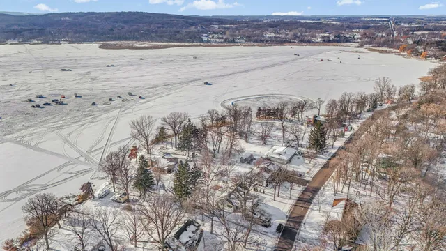 $279,900 | 17591 Upper Spunk Lake Road, Avon, MN 56310