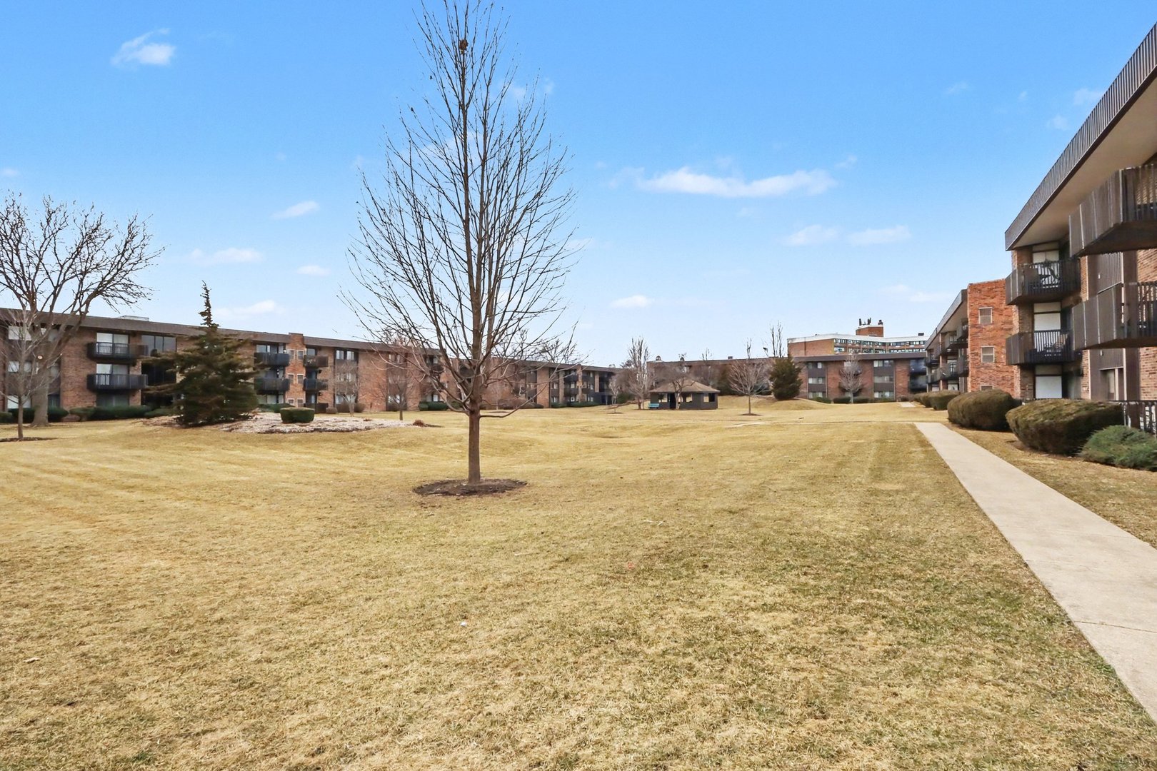 1423 Woodbridge Road, Unit 1E Joliet, IL 60436 - Photo 27 of 30