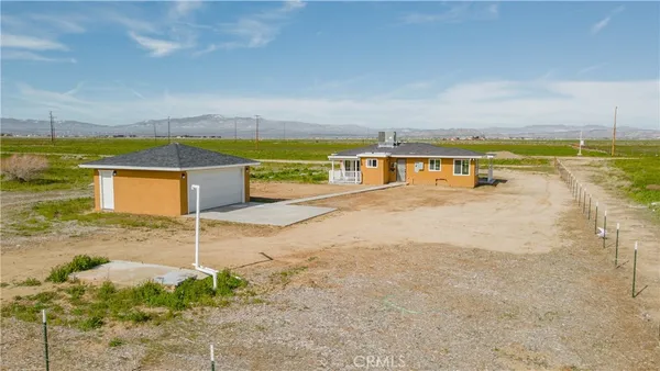$414,900 | 49040 70th Street West, Lancaster, CA 93536