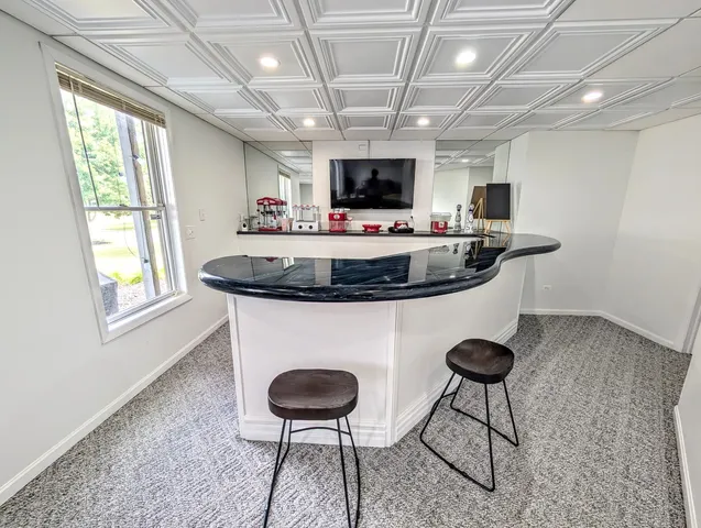 $644,999 | 5520 Bear Claw Lane, Hoffman Estates, IL 60192