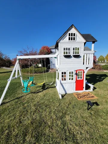 $644,999 | 5520 Bear Claw Lane, Hoffman Estates, IL 60192