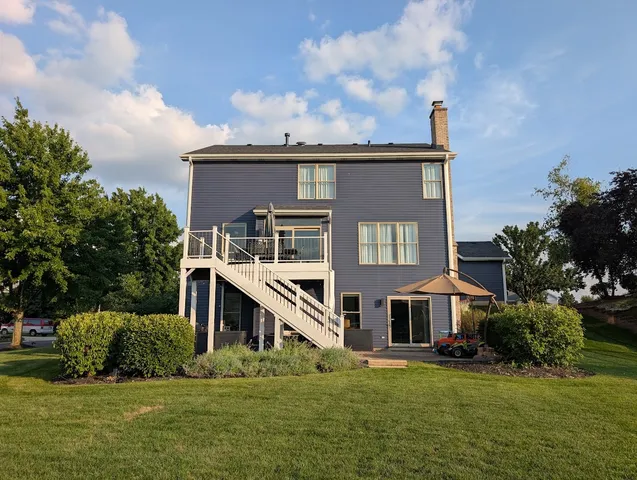 $644,999 | 5520 Bear Claw Lane, Hoffman Estates, IL 60192