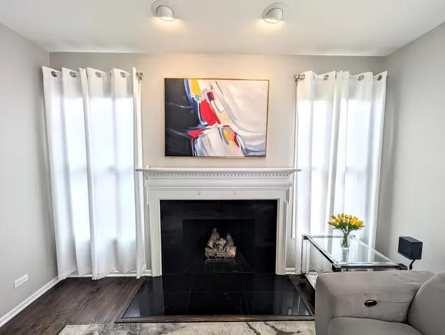 $644,999 | 5520 Bear Claw Lane, Hoffman Estates, IL 60192