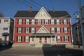 $1,687 | 141 Second Street, Unit 1, Manchester, NH 03102