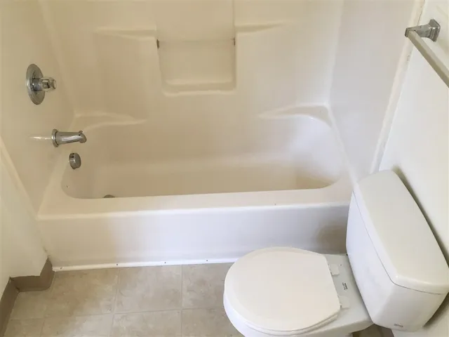 $1,687 | 141 Second Street, Unit 1, Manchester, NH 03102