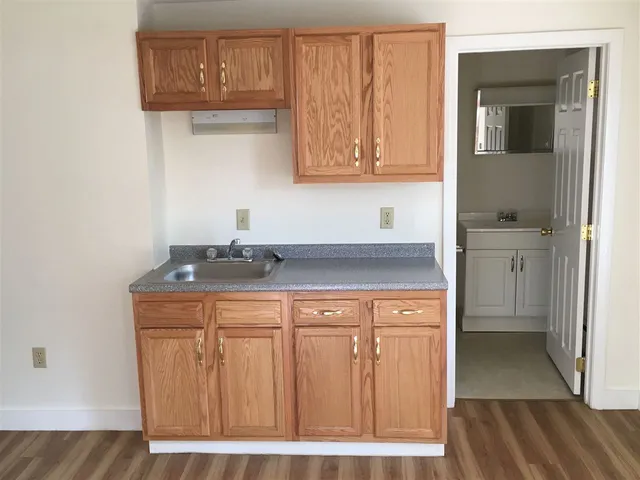 $1,687 | 141 Second Street, Unit 1, Manchester, NH 03102