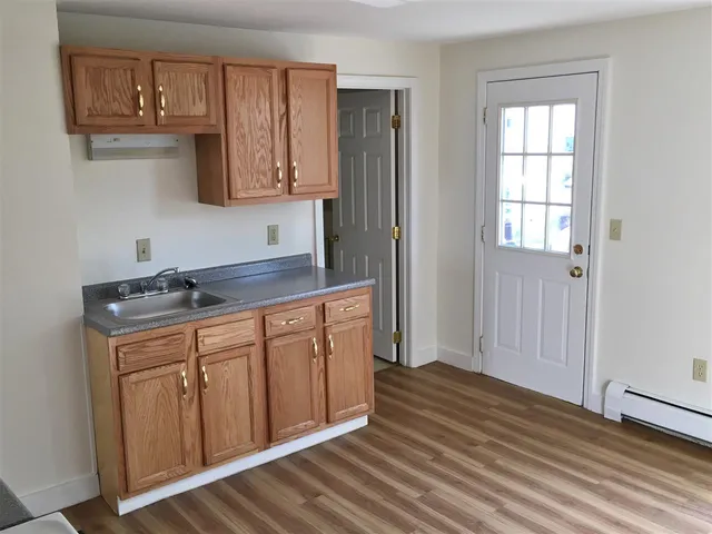 $1,687 | 141 Second Street, Unit 1, Manchester, NH 03102