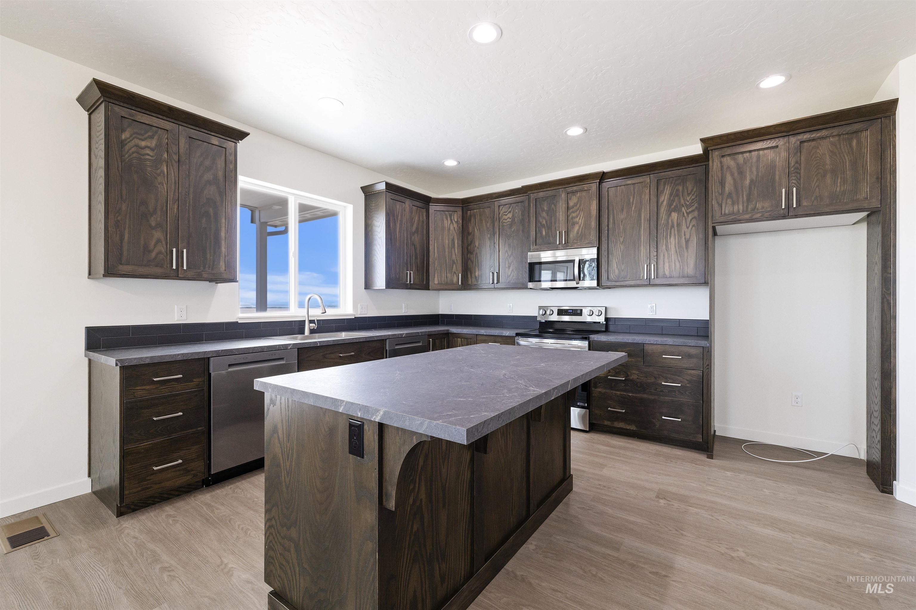 734 Hill Road Melba, ID 83641 - Photo 20 of 50