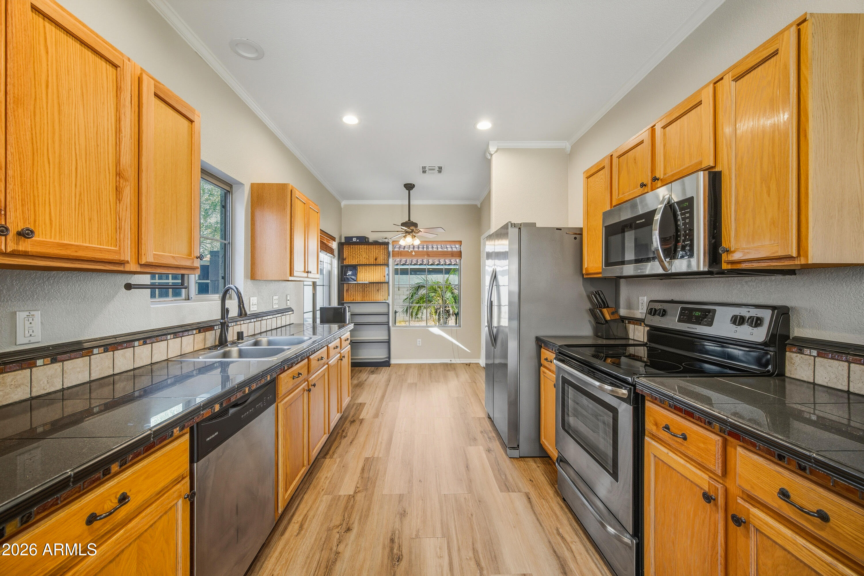 6295 South Nash Way Chandler, AZ 85249 - Photo 3 of 26 011_DSC_3904