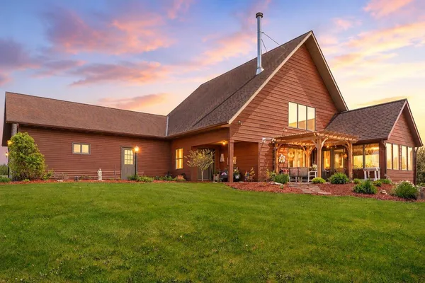 $675,000 | 910 Shoemaker Road, Brussels, WI 54204