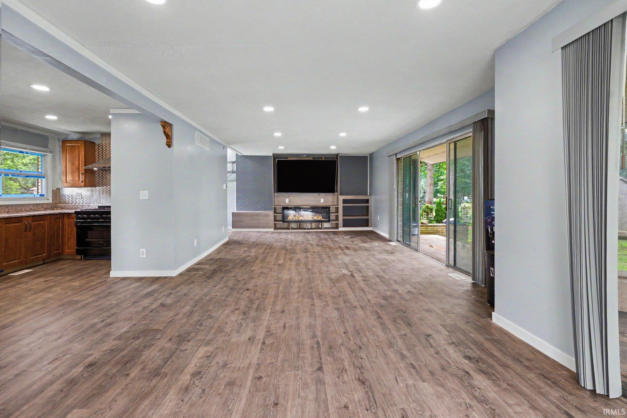 55127 Buckeye Road Osceola, IN 46561 - Photo 4 of 26
