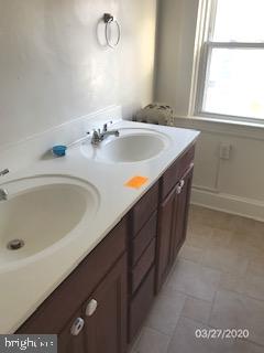 239 Mallow Hill Road Baltimore, MD 21229 - Photo 14 of 19 Gallery Image 14