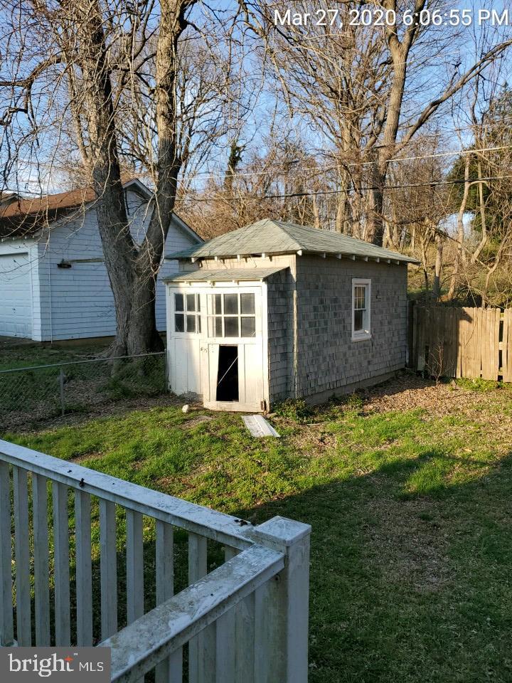 239 Mallow Hill Road Baltimore, MD 21229 - Photo 17 of 19 Gallery Image 17