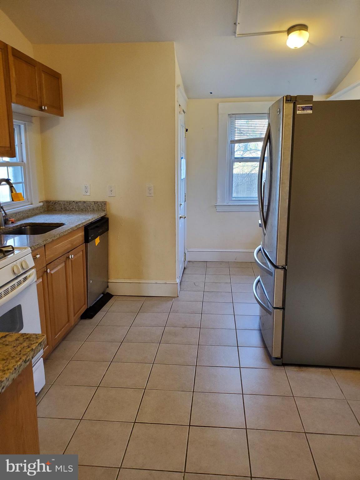 239 Mallow Hill Road Baltimore, MD 21229 - Photo 5 of 19 Gallery Image 5