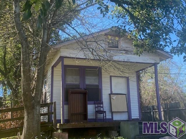 958 Maximillian Street Baton Rouge, LA 70802 - Photo 1 of 12