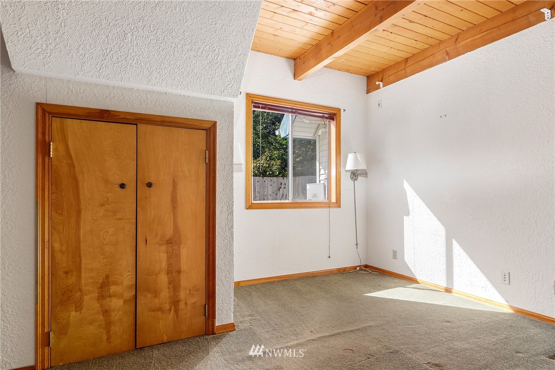 18324 West Spring Lake Drive Southeast Renton, WA 98058 - Photo 13 of 34 Gallery Image 13