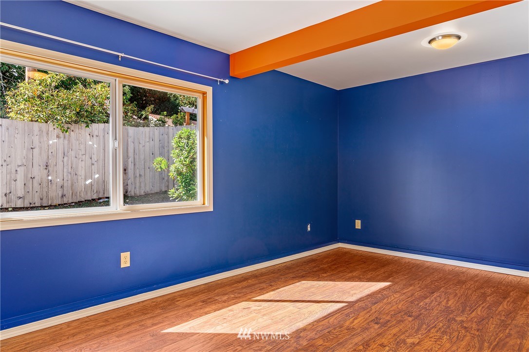 18324 West Spring Lake Drive Southeast Renton, WA 98058 - Photo 19 of 34 Gallery Image 19