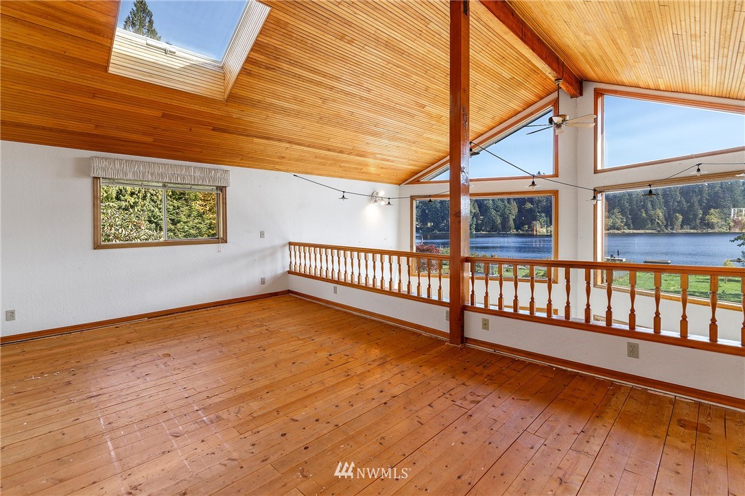 18324 West Spring Lake Drive Southeast Renton, WA 98058 - Photo 25 of 34 Gallery Image 25