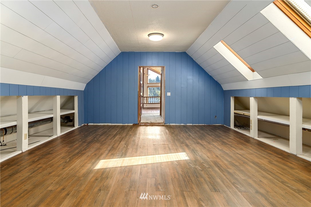 18324 West Spring Lake Drive Southeast Renton, WA 98058 - Photo 26 of 34 Gallery Image 26