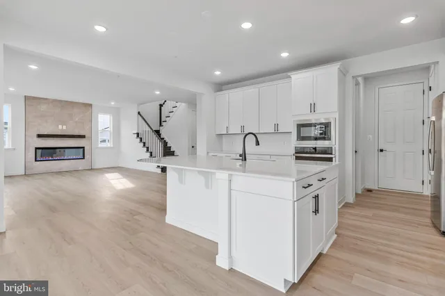 $874,999 | 905 Honeyflower Drive, Reisterstown, MD 21136