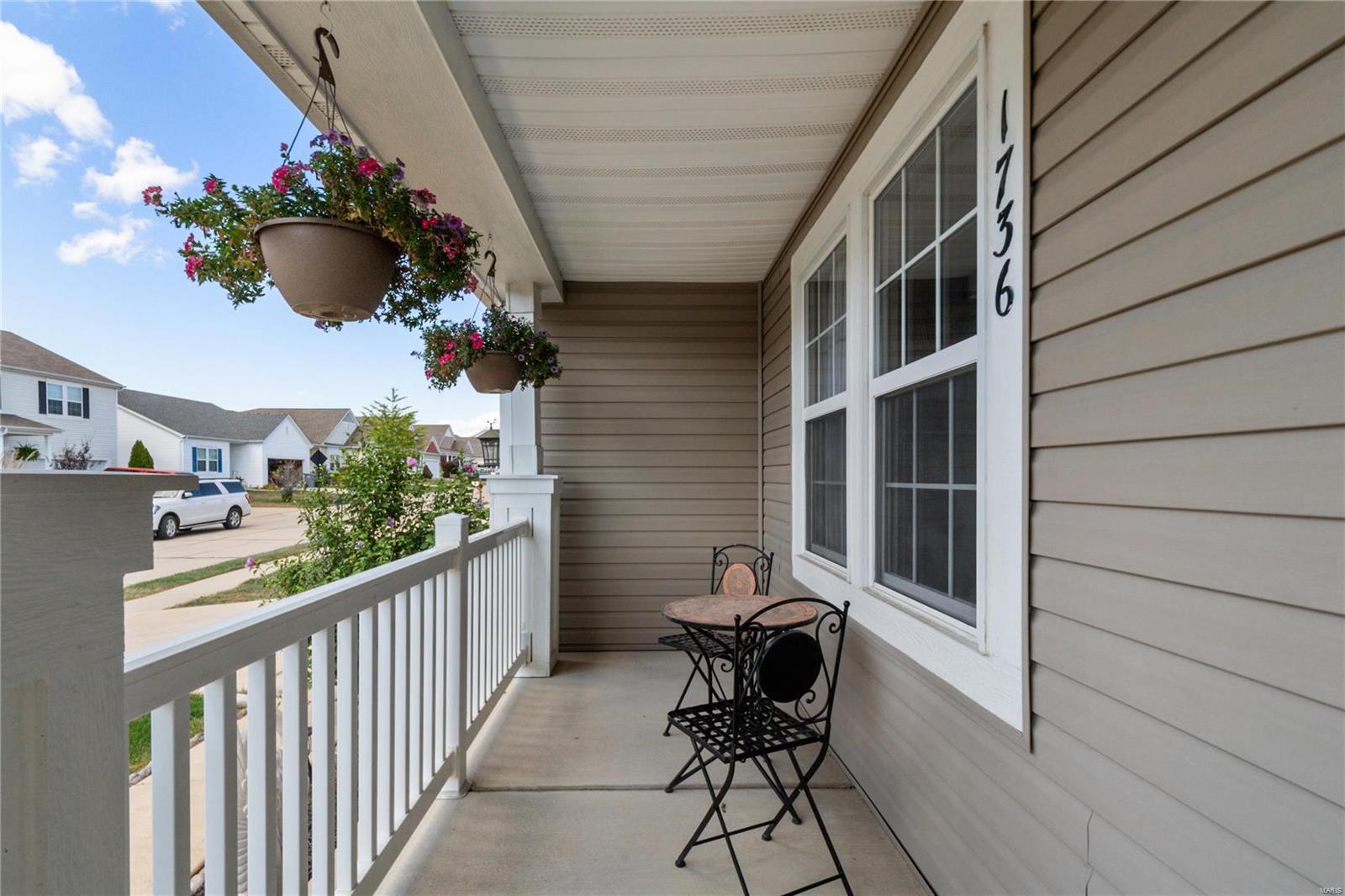 1736 Briarmanor Drive Lake St. Louis, MO 63367 - Photo 5 of 45