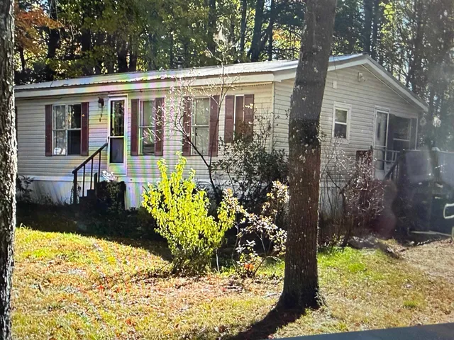 $209,900 | 108 Lucas Pond Road, Northwood, NH 03261