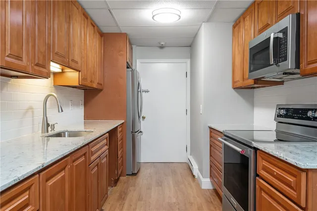 $240,000 | 300 Smithfield Road, Unit P22, North Providence, RI 02904